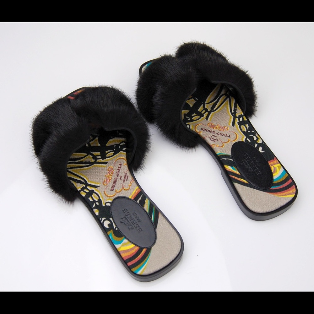 Beautiful Hermes Oran Sandals with Mink